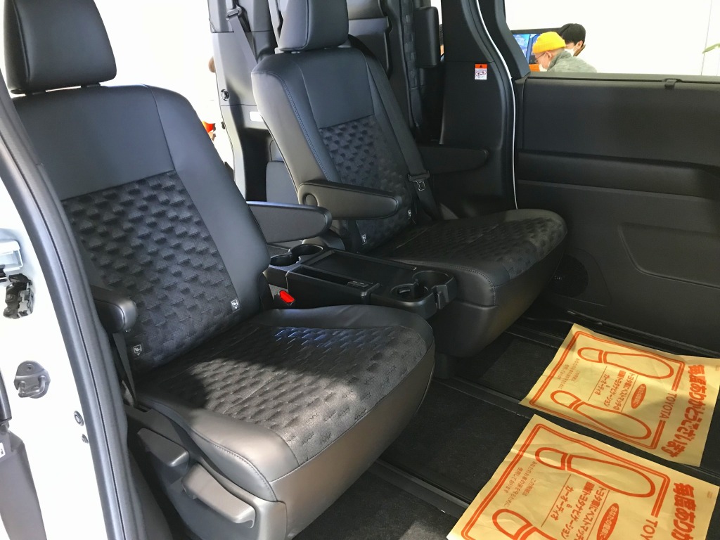 JDM Toyota Noah / Voxy Rear seat